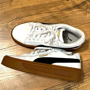 Women’s Puma Sneakers